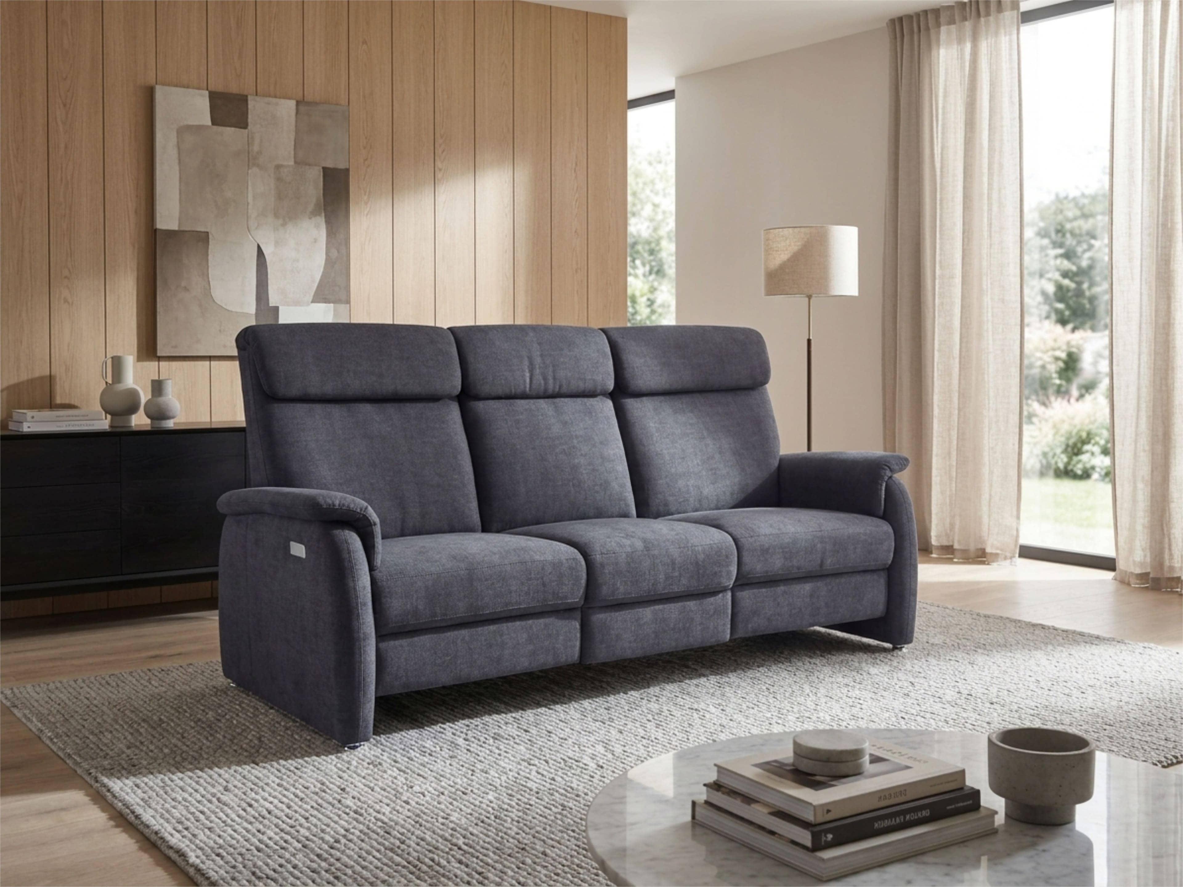 3-Sitzer Sofa Relax Plus mit dunkelgrauem Stoffbezug, gepolsterter Rückenlehne und Armlehnen