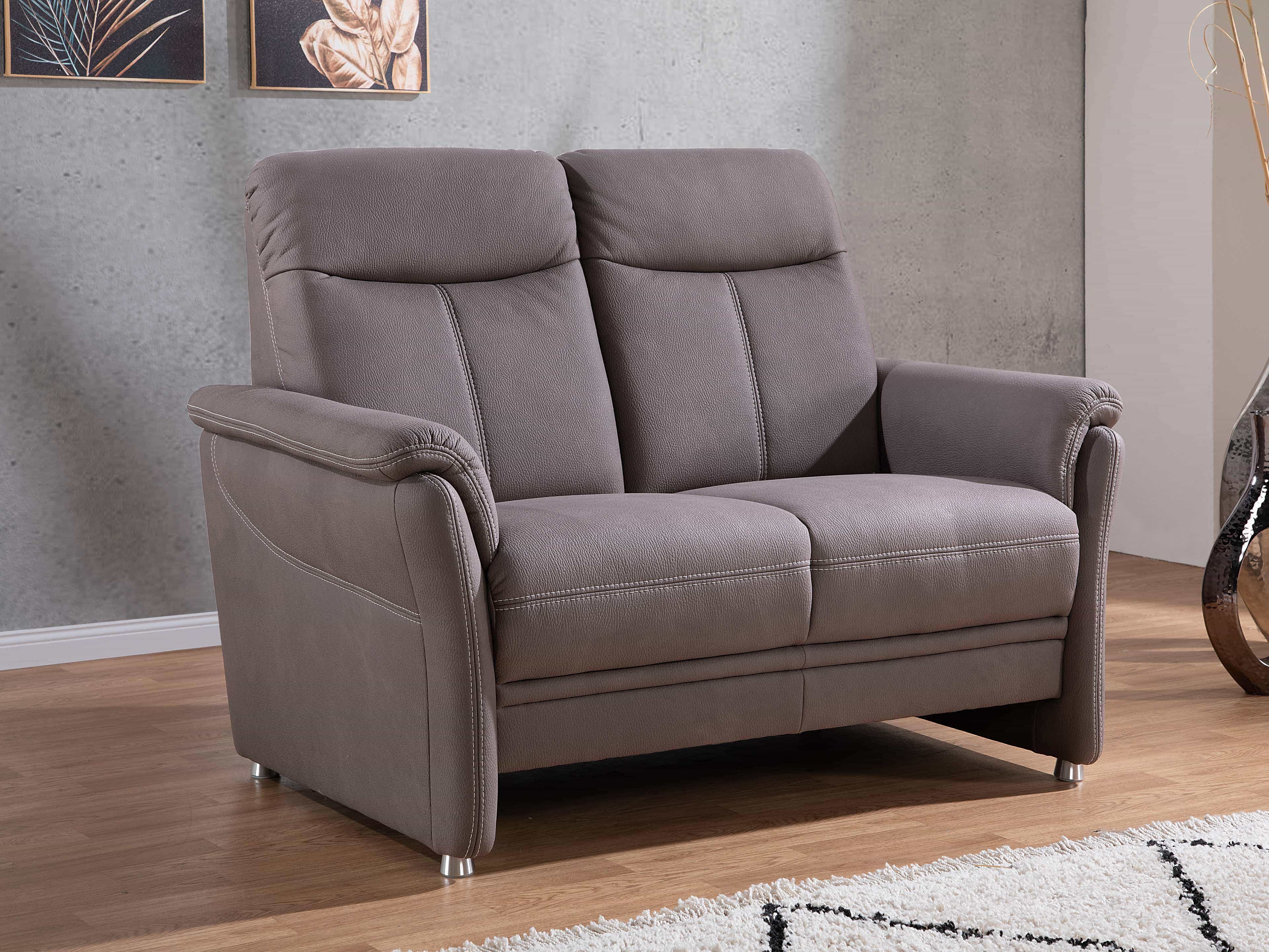 2-Sitzer Sofa Tabea mit Armlehnen, grauer Stoffbezug, gesteppte Rückenlehne, Metallfüße