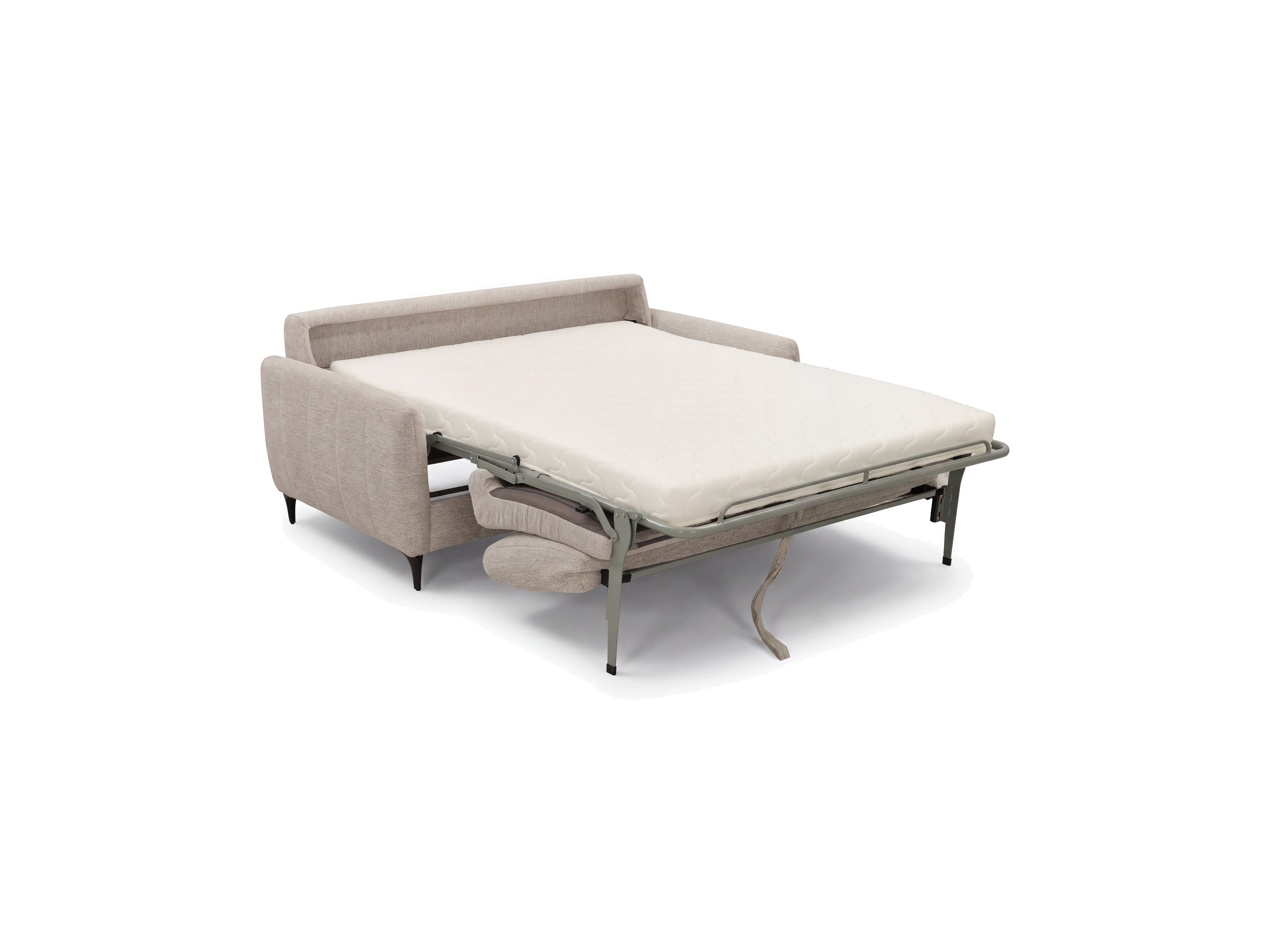 Schlafsofa mit Stoffbezug in Beige, ausgeklappt zur Liegefläche, mit Armlehnen und Metallgestell.