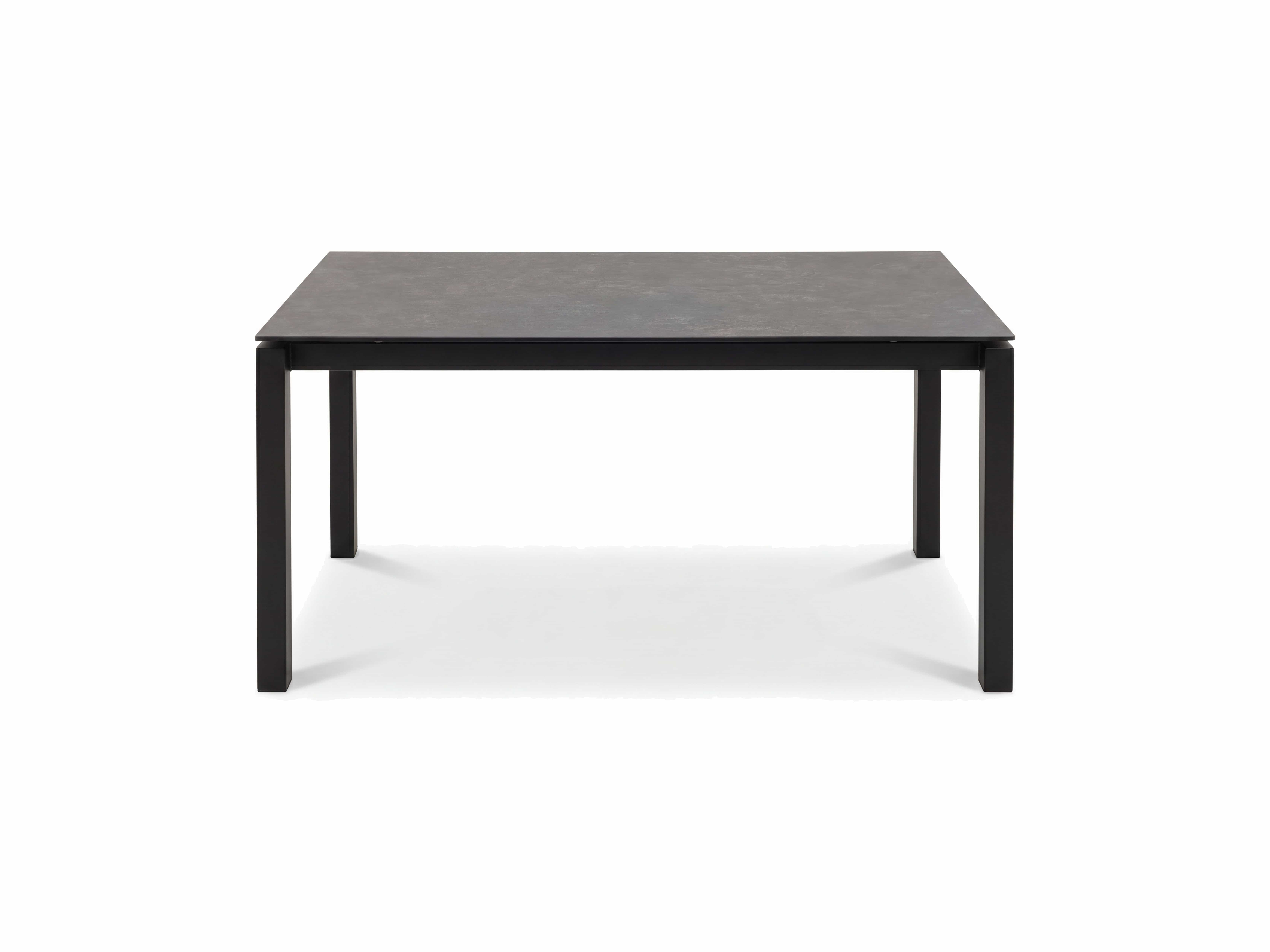 Quadratischer Esstisch Cube mit schwarzer Tischplatte und geradlinigem Metallgestell in Schwarz