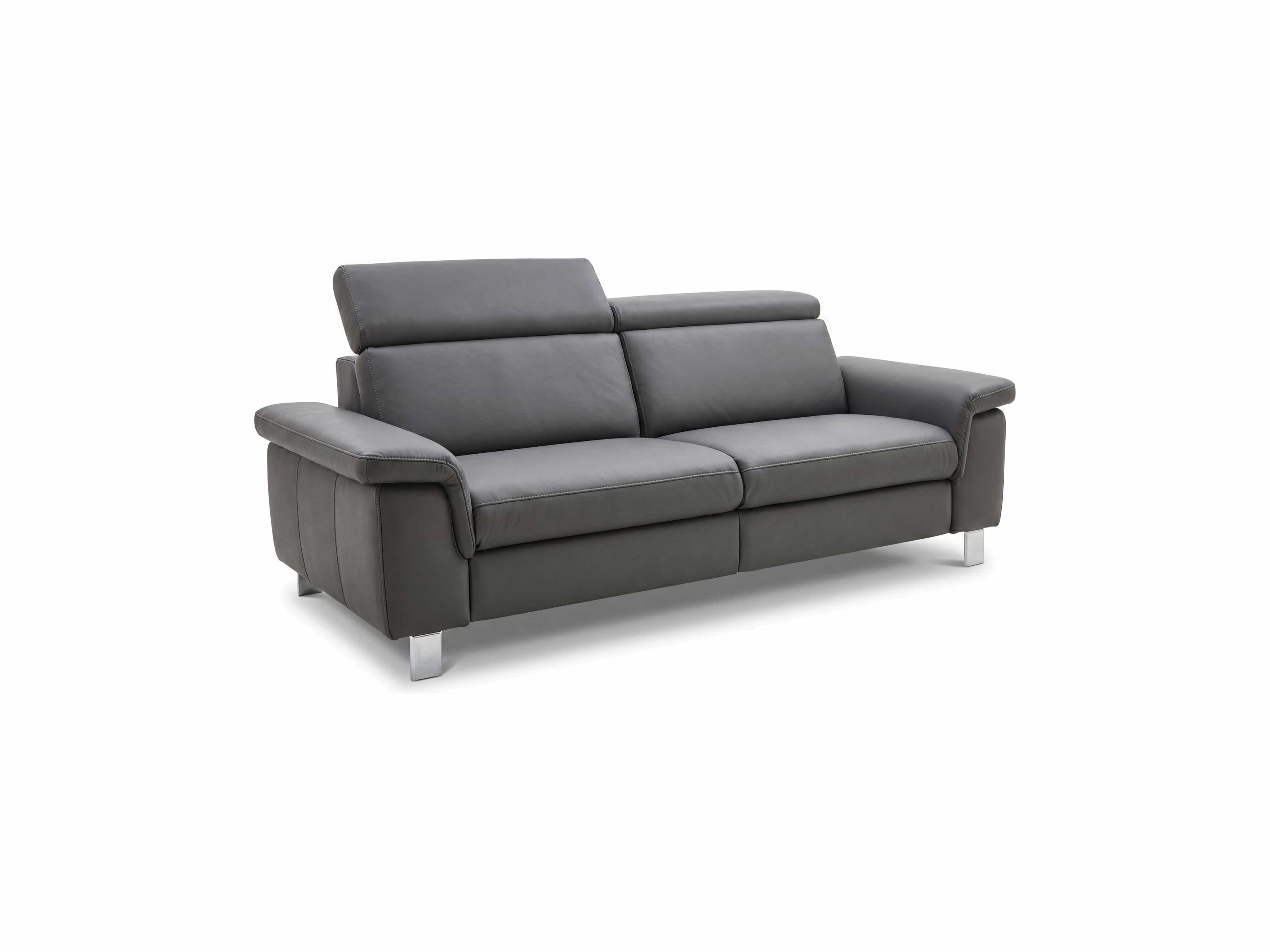3-Sitzer Ledersofa Kabs mit verstellbarer Kopfstütze, breiten Armlehnen und eckigen Metallfüßen