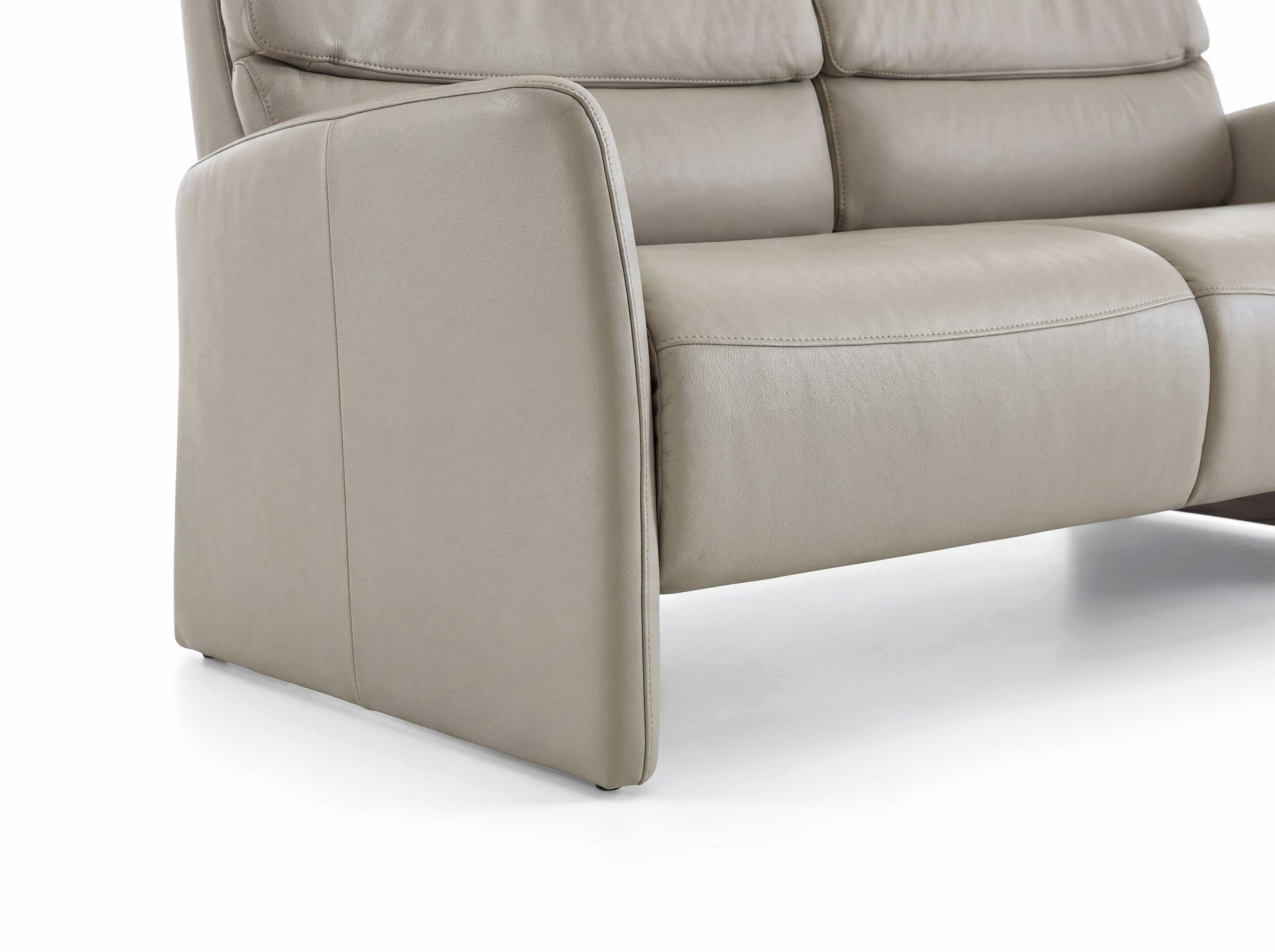 Ecksofa Kabs Polsterwelt mit Lederbezug in Beige, breite Armlehne und gepolsterte Sitzfläche