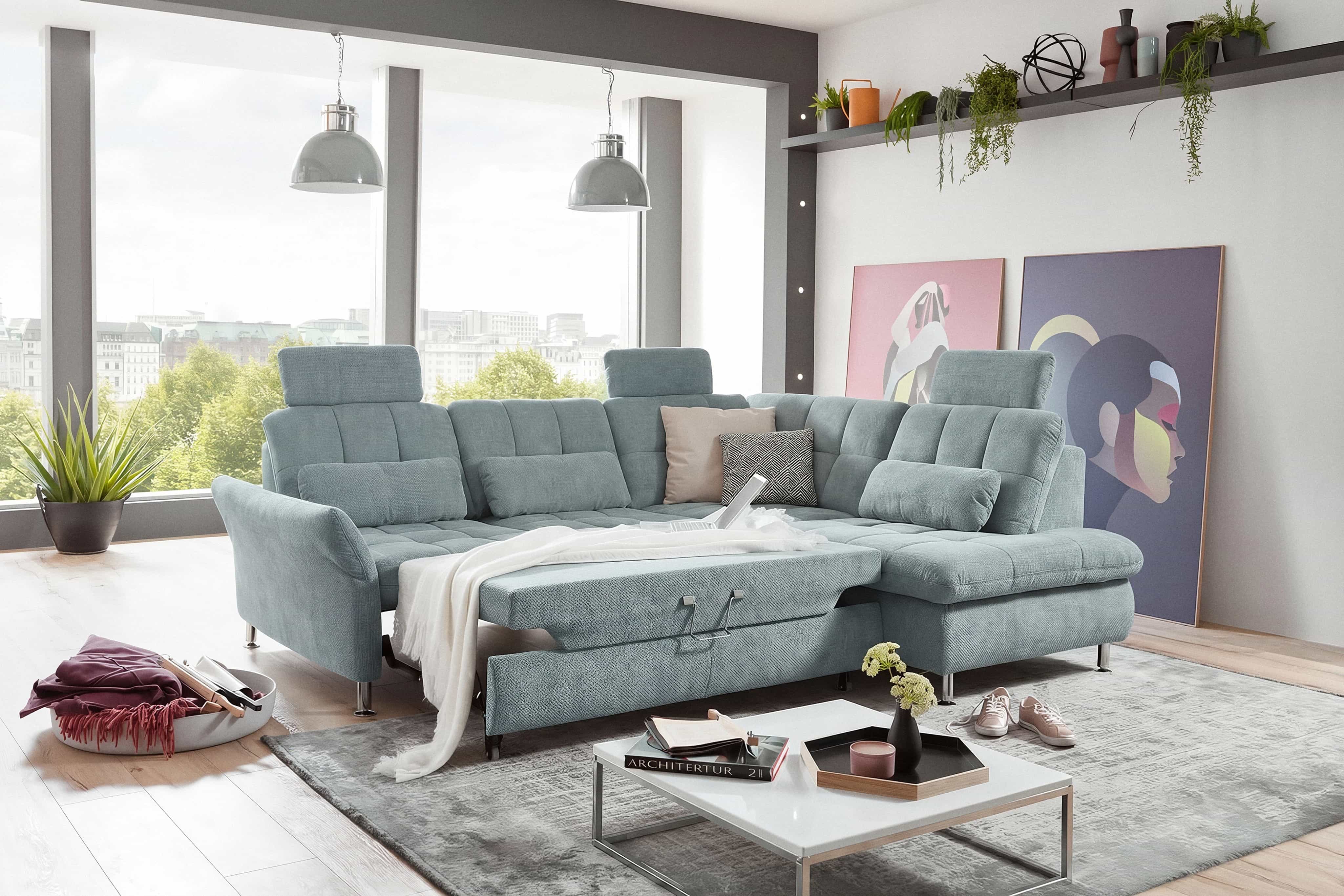 Ecksofa Bellagio mit hellblauem Stoffbezug, verstellbaren Kopfstützen, Armlehnen und Metallfüßen