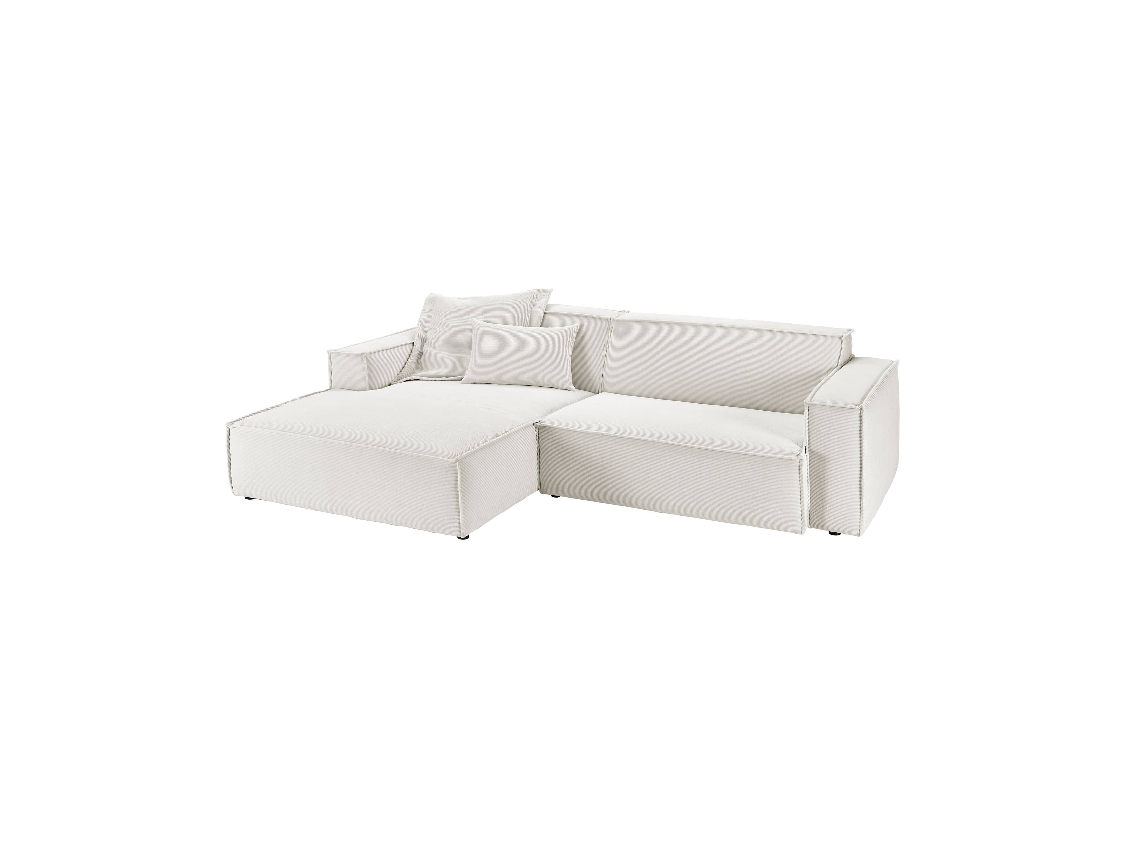 Ecksofa mit Armlehnen in L-Form, helles Stoffbezug, breite Sitzfläche und zwei Kissen