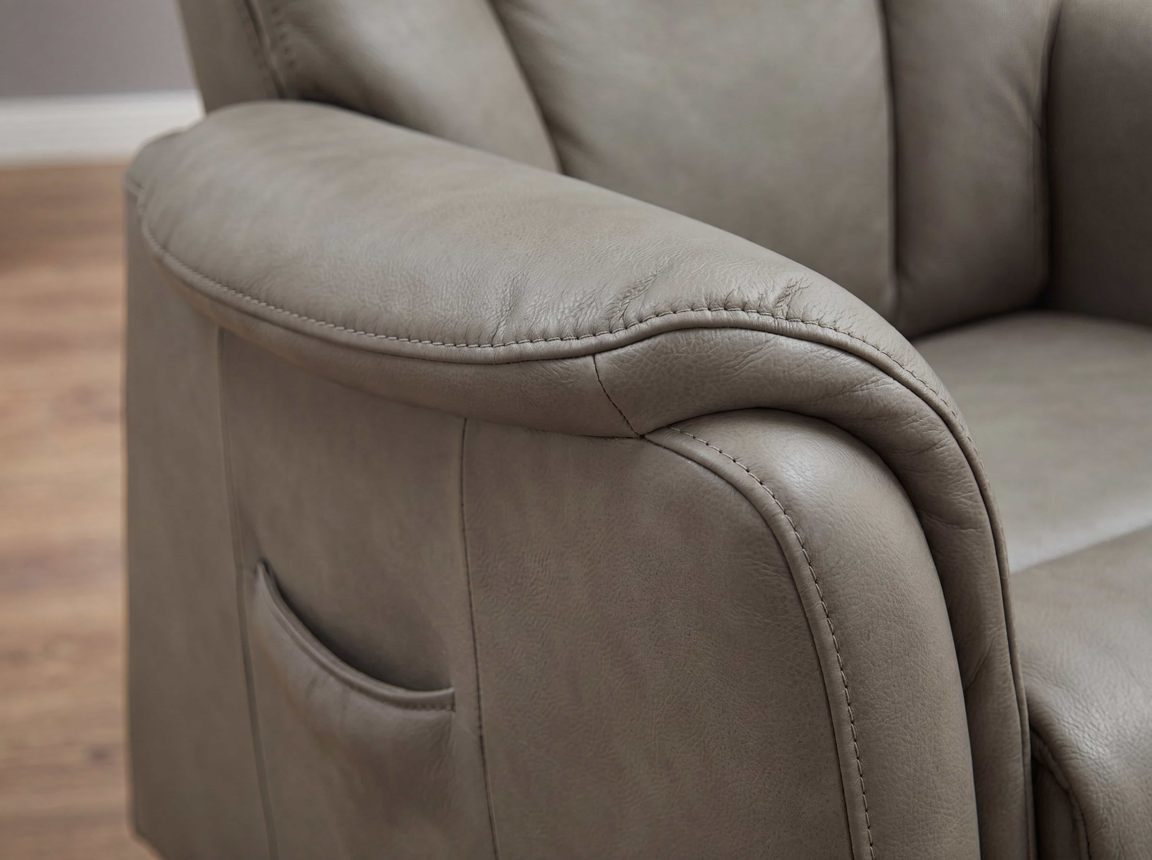 Ecksofa Kabs Polsterwelt mit gepolstertem Lederbezug in Taupe und breiter Armlehne mit Seitentasche