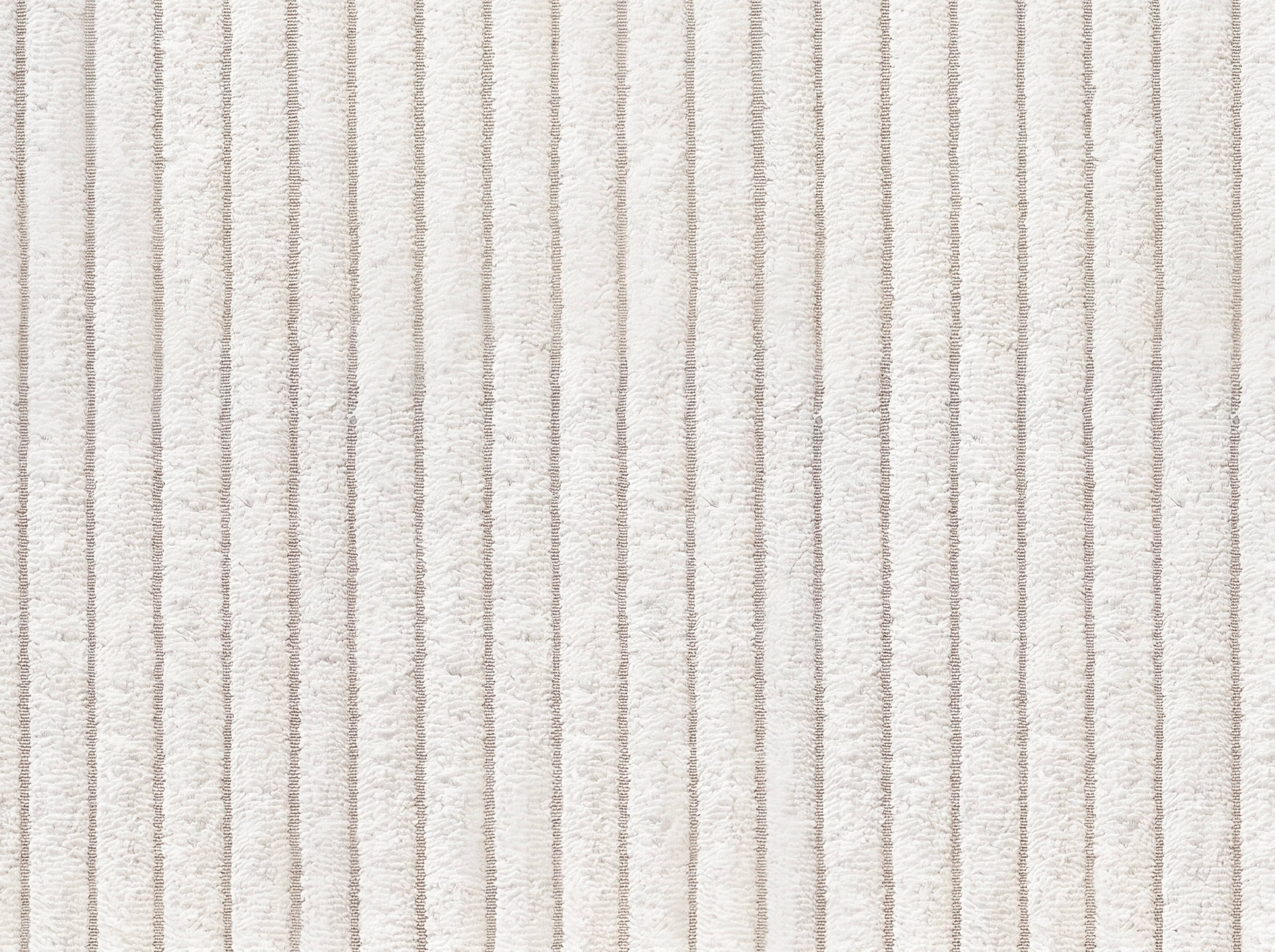 Stoffbezug mit vertikalem, schmal gestreiftem Muster in Creme und Beige mit weicher Struktur