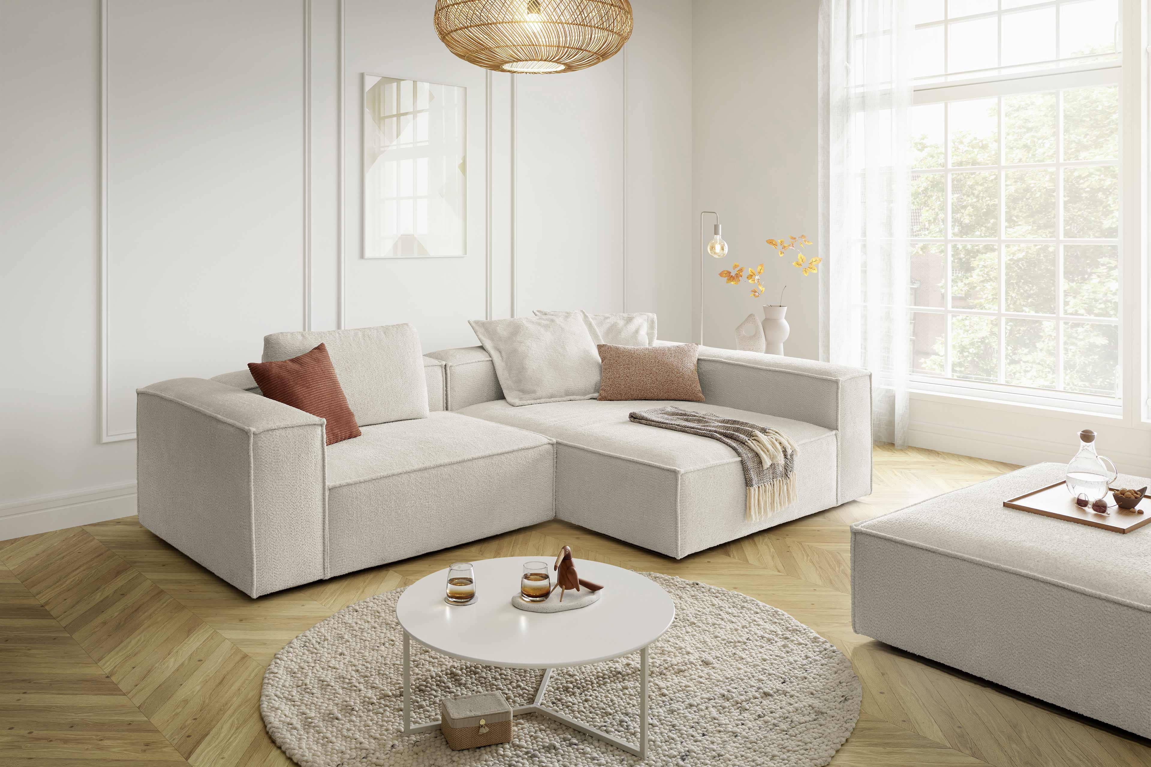 Ecksofa Kabs Polsterwelt mit Stoffbezug in Beige, breiten Armlehnen und eckiger Form, Frontansicht