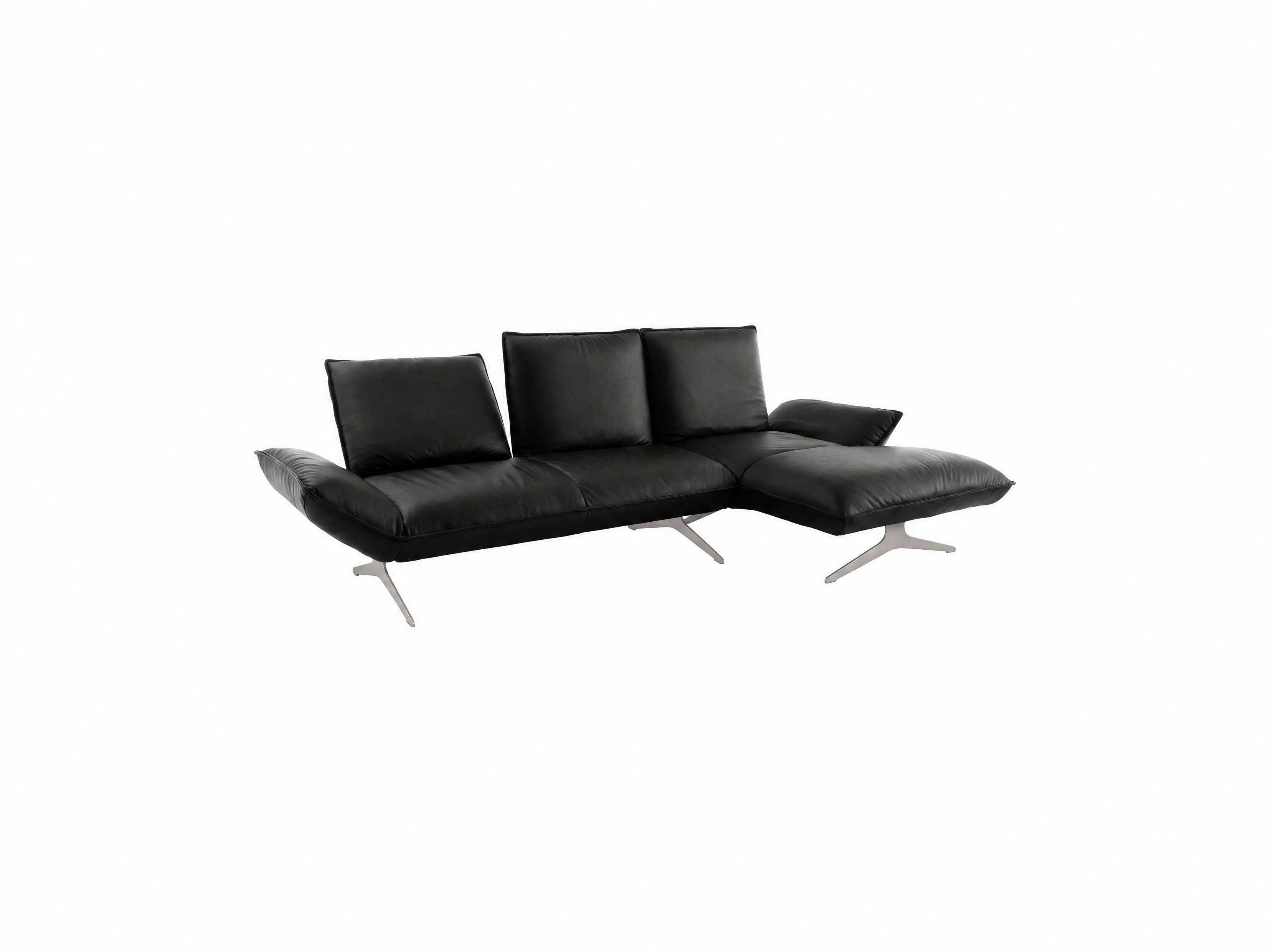 Ecksofa Kabs mit schwarzem Lederbezug, drei Rückenkissen, Armlehnen und Metallfüßen