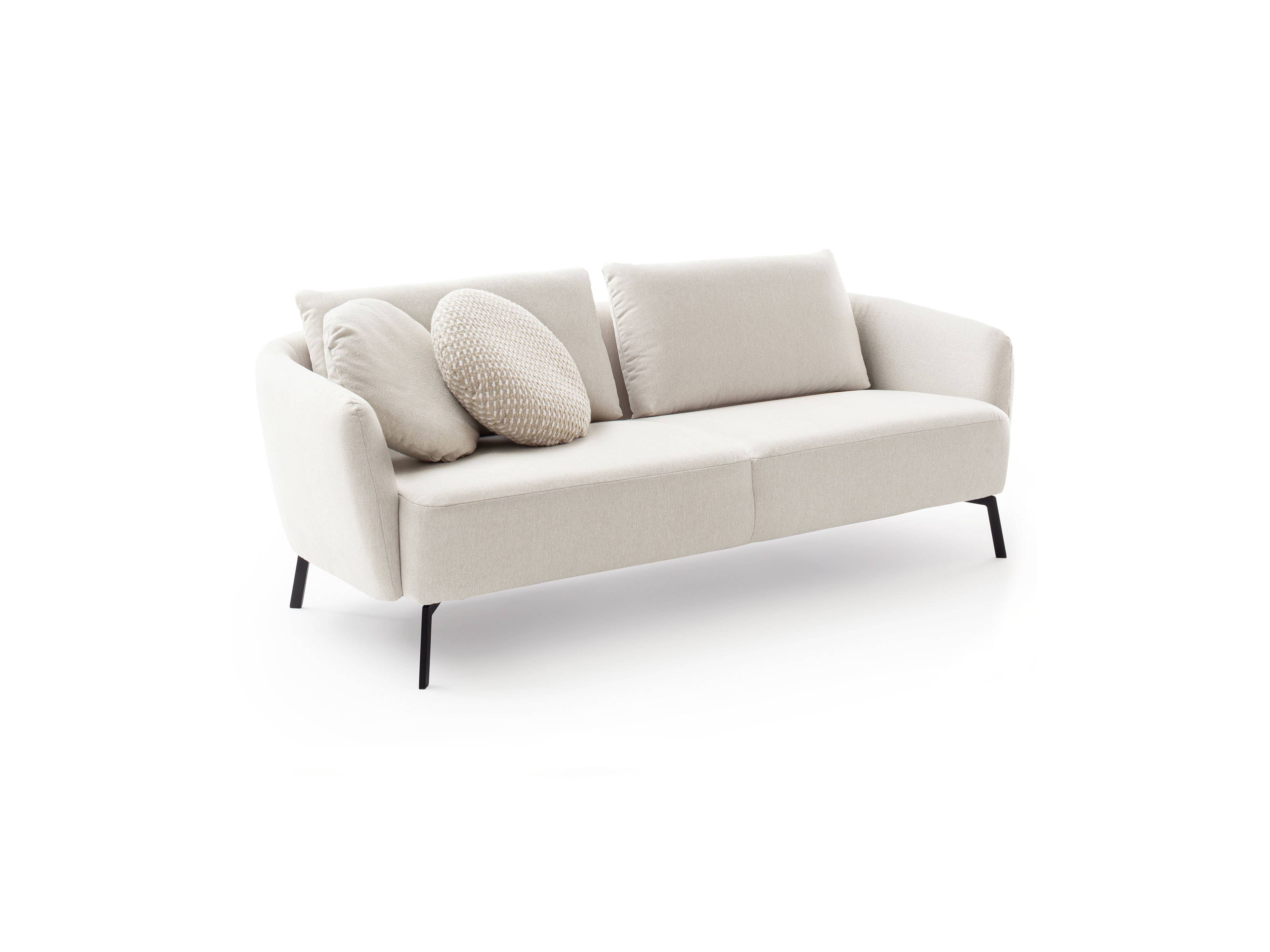 3-Sitzer Sofa Kabs Polsterwelt mit beigefarbenem Stoffbezug, abgerundeten Armlehnen und Metallfüßen