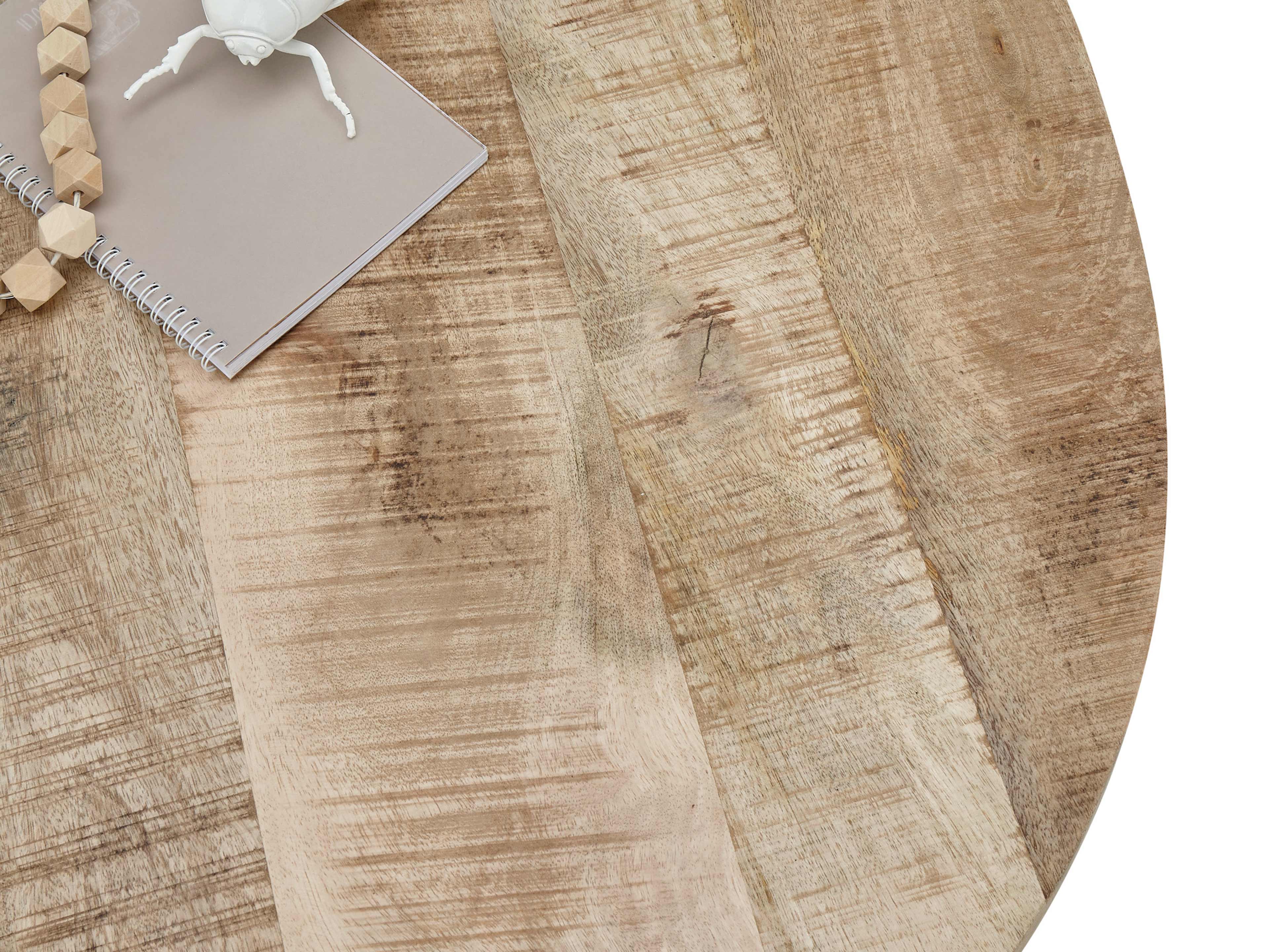 Couchtisch Sinapis – runde Tischplatte aus hellem Holz mit sichtbarer Maserung in Nahaufnahme