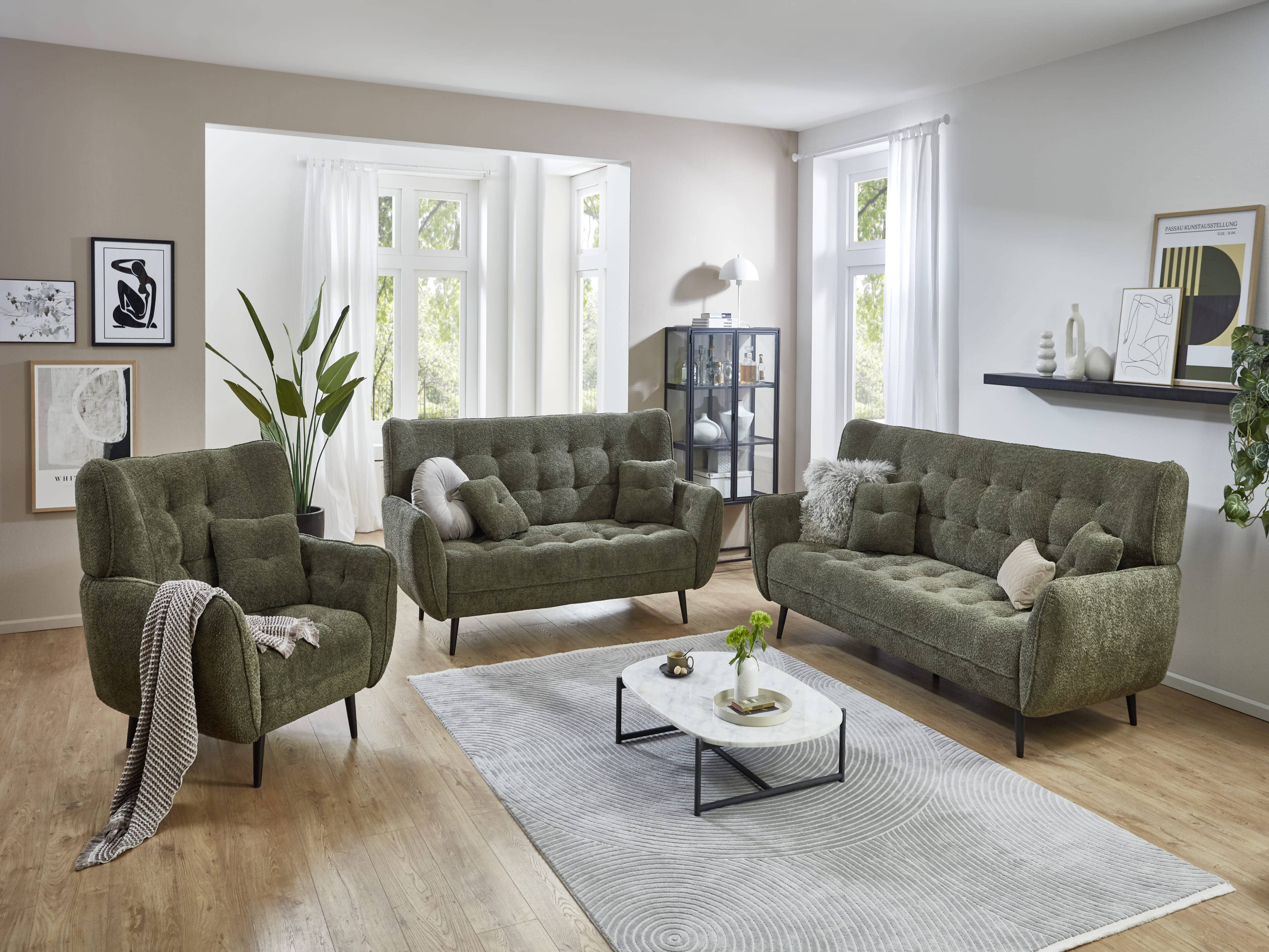 3-teiliges Sofa-Set Kabs Newark aus grünem Stoff mit Armlehnen, Knopfheftung und schwarzen Füßen