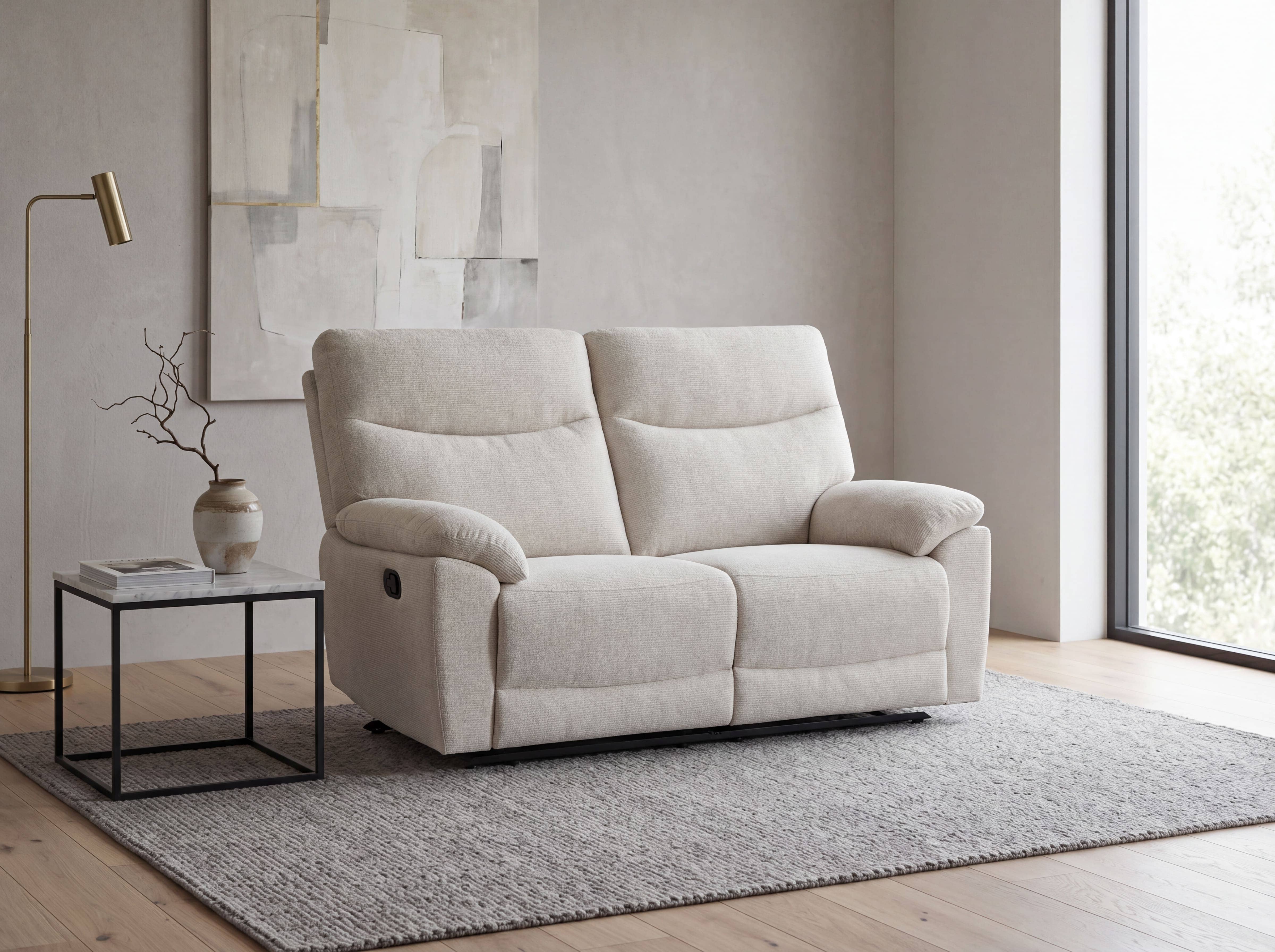 2-Sitzer Sofa Kabs Polsterwelt mit Stoffbezug in Beige, gepolsterten Armlehnen und Rückenlehne
