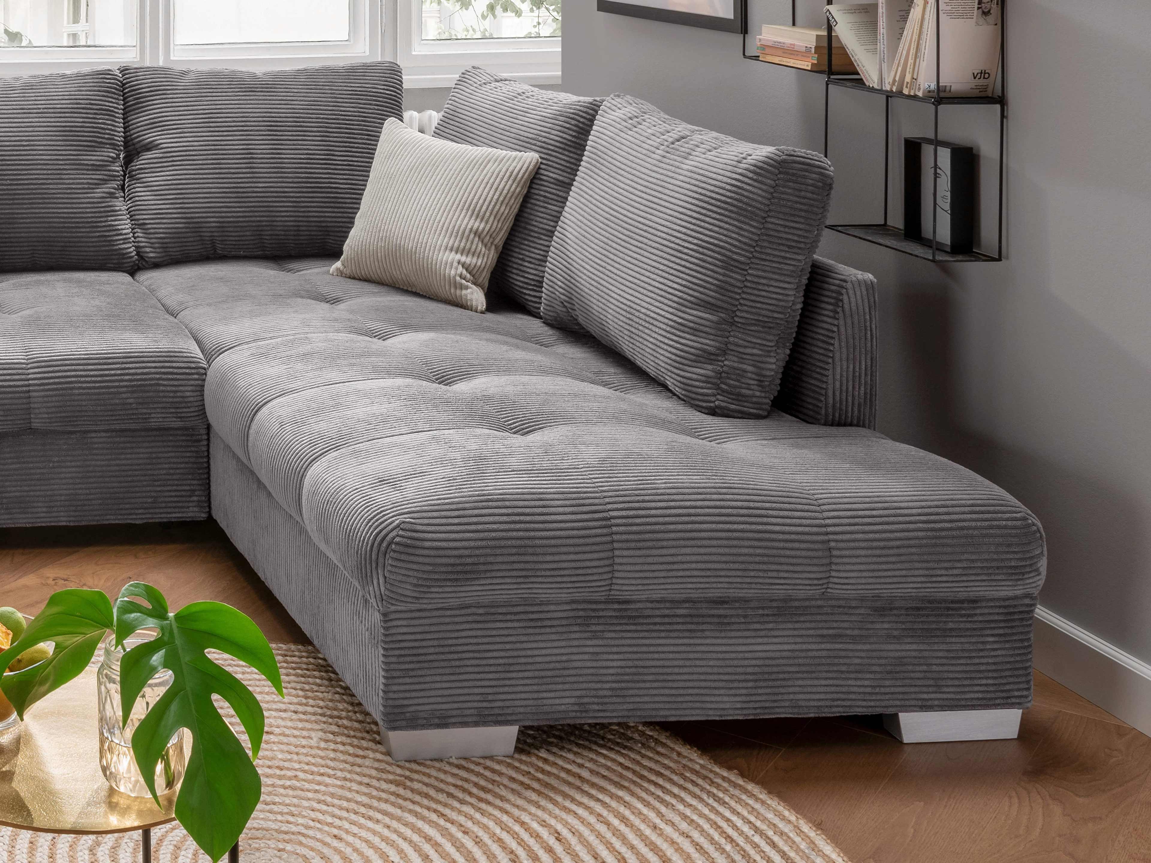 Ecksofa Gordon mit grauem Cordbezug, gepolsterten Sitzflächen, Rückenlehnen und Metallfüßen