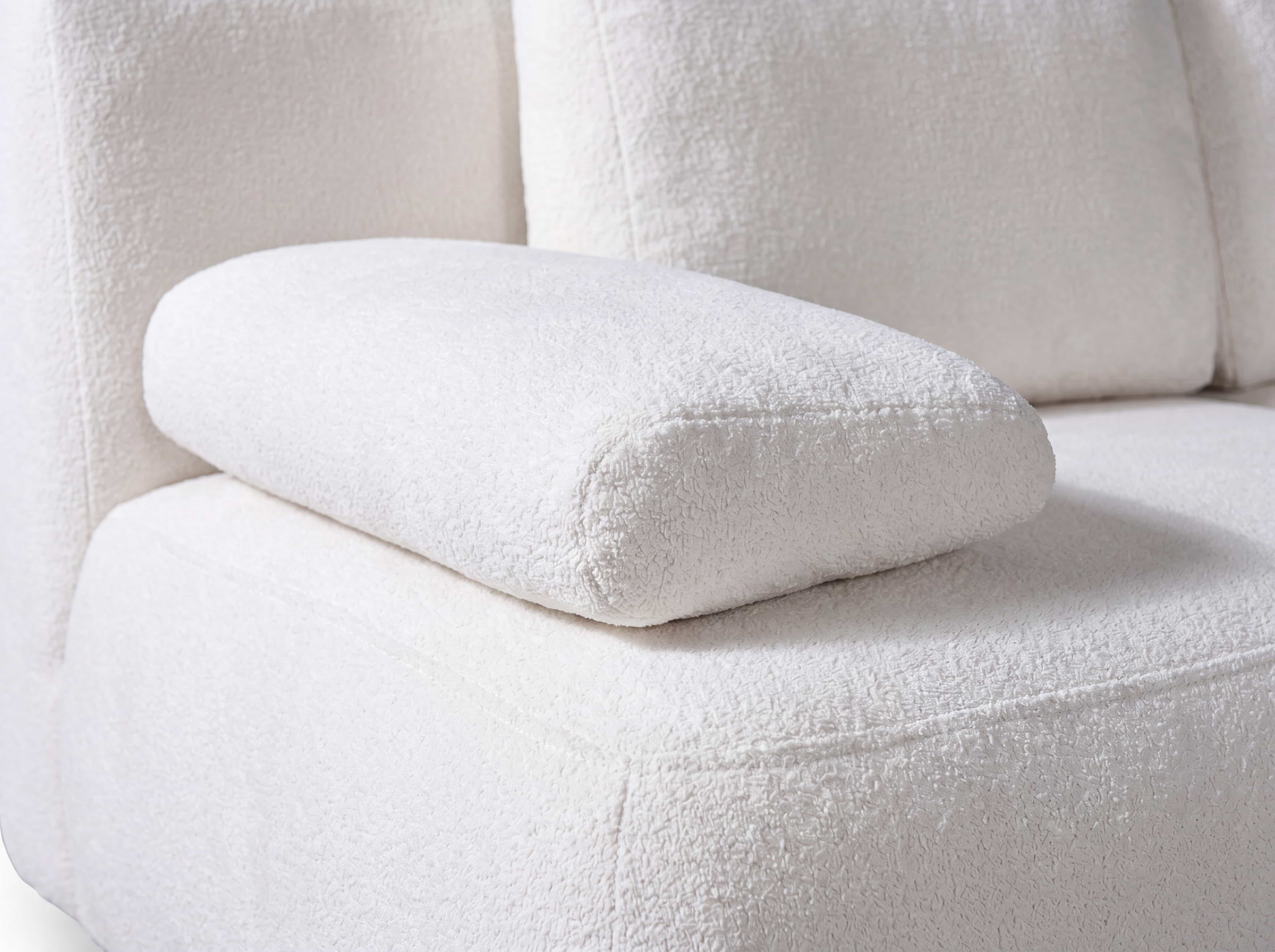 Ecksofa Kabs Polsterwelt mit Armlehne, Bouclé-Stoff in Creme, gepolsterte Sitzfläche