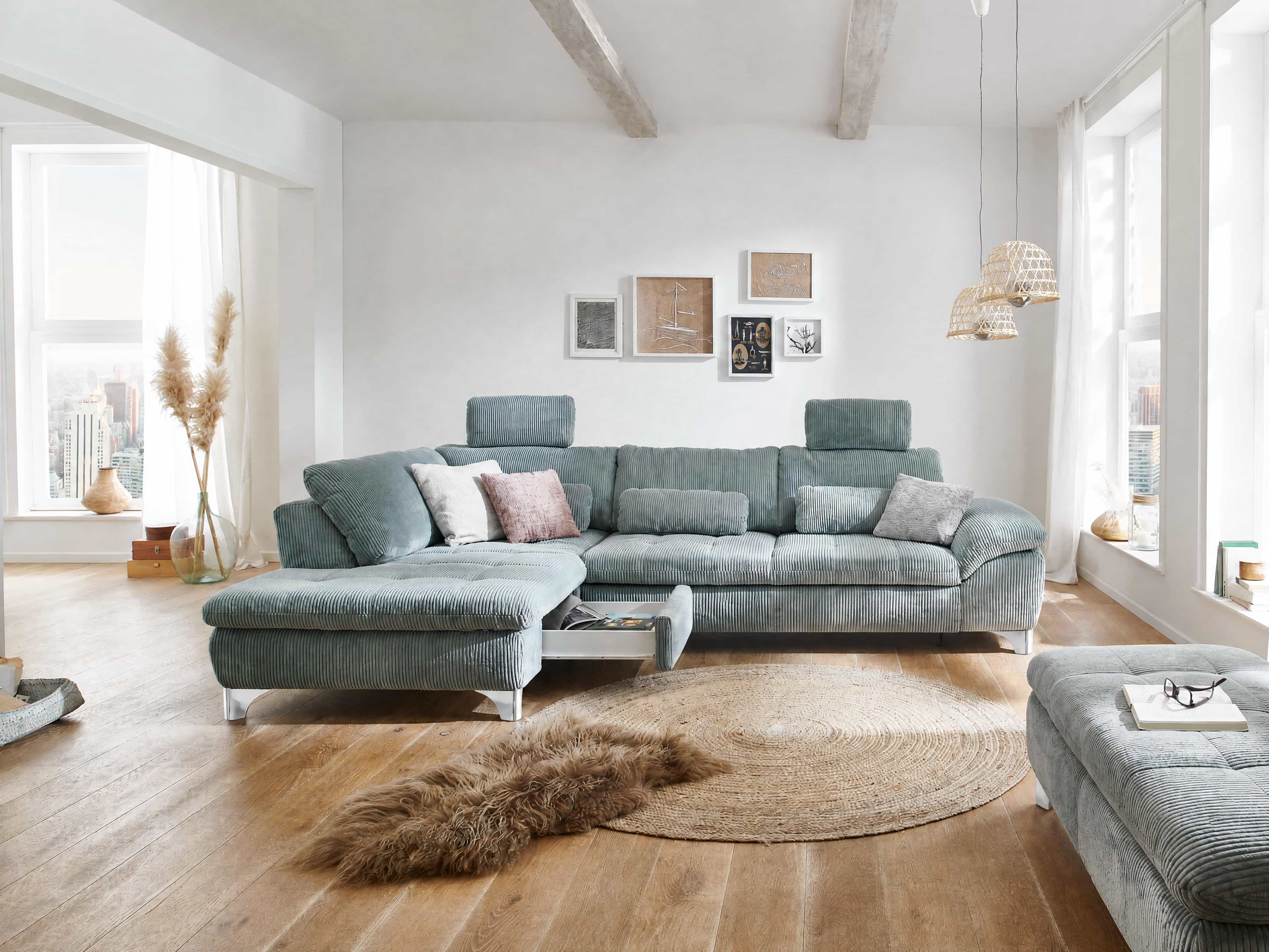 Ecksofa Kabs Polsterwelt mit hellgrauem Cordbezug, L-Form, verstellbaren Kopfstützen und Armlehne