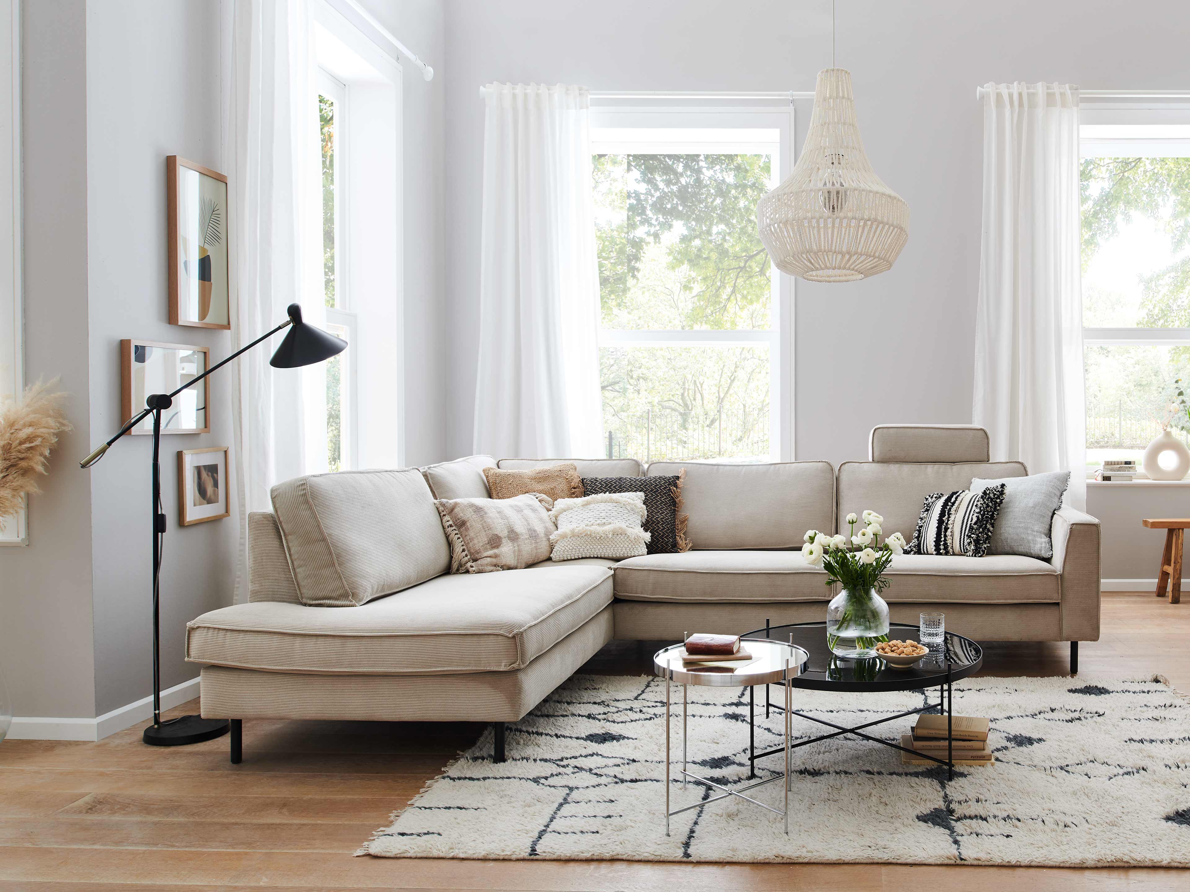 Ecksofa Modellname, beige Strukturstoff, L-Form, gepolsterte Rückenlehne, schwarze Füße