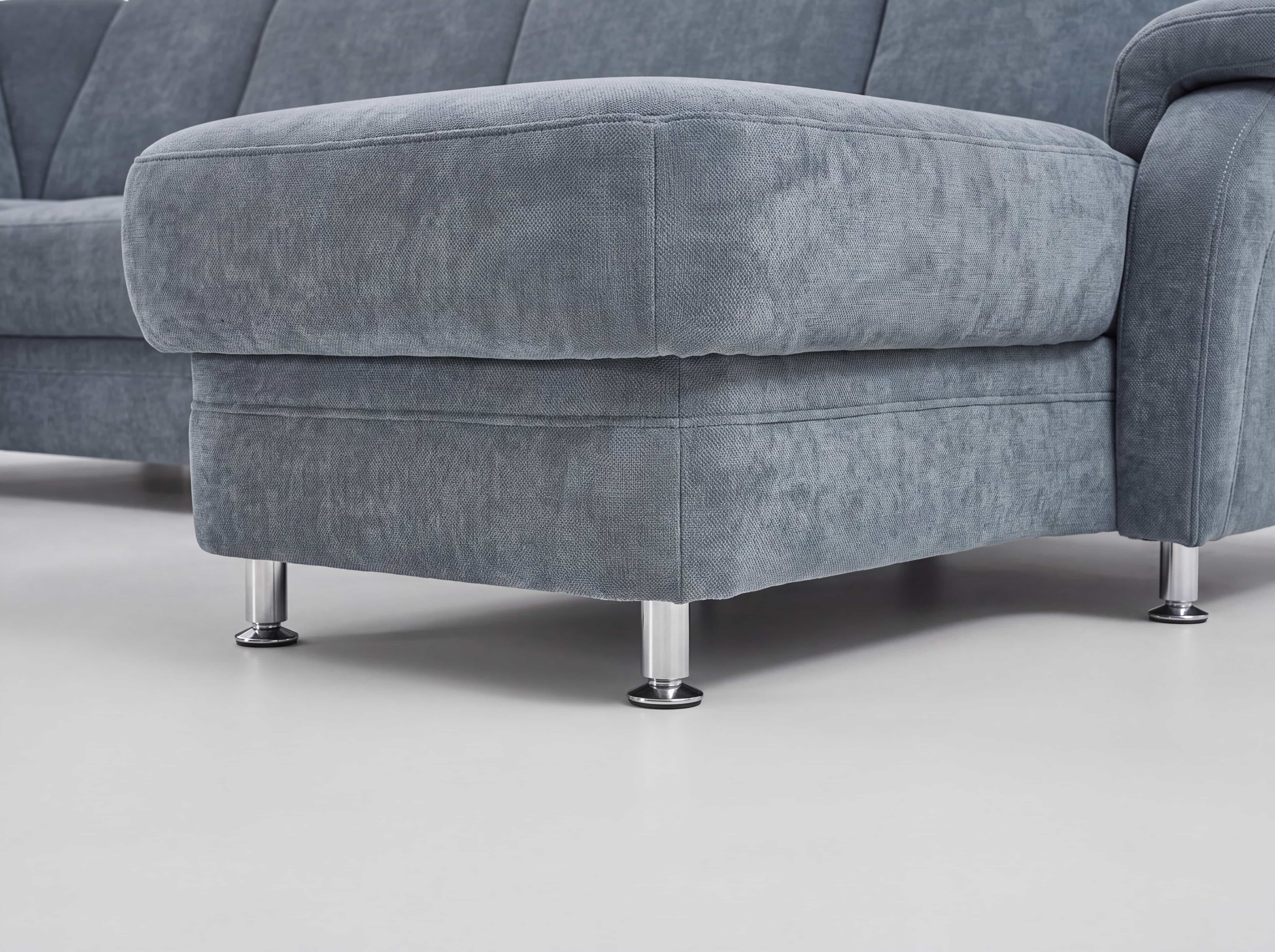 Ecksofa Kabs Polsterwelt mit blauem Stoffbezug, breiter Sitzfläche und runden Metallfüßen