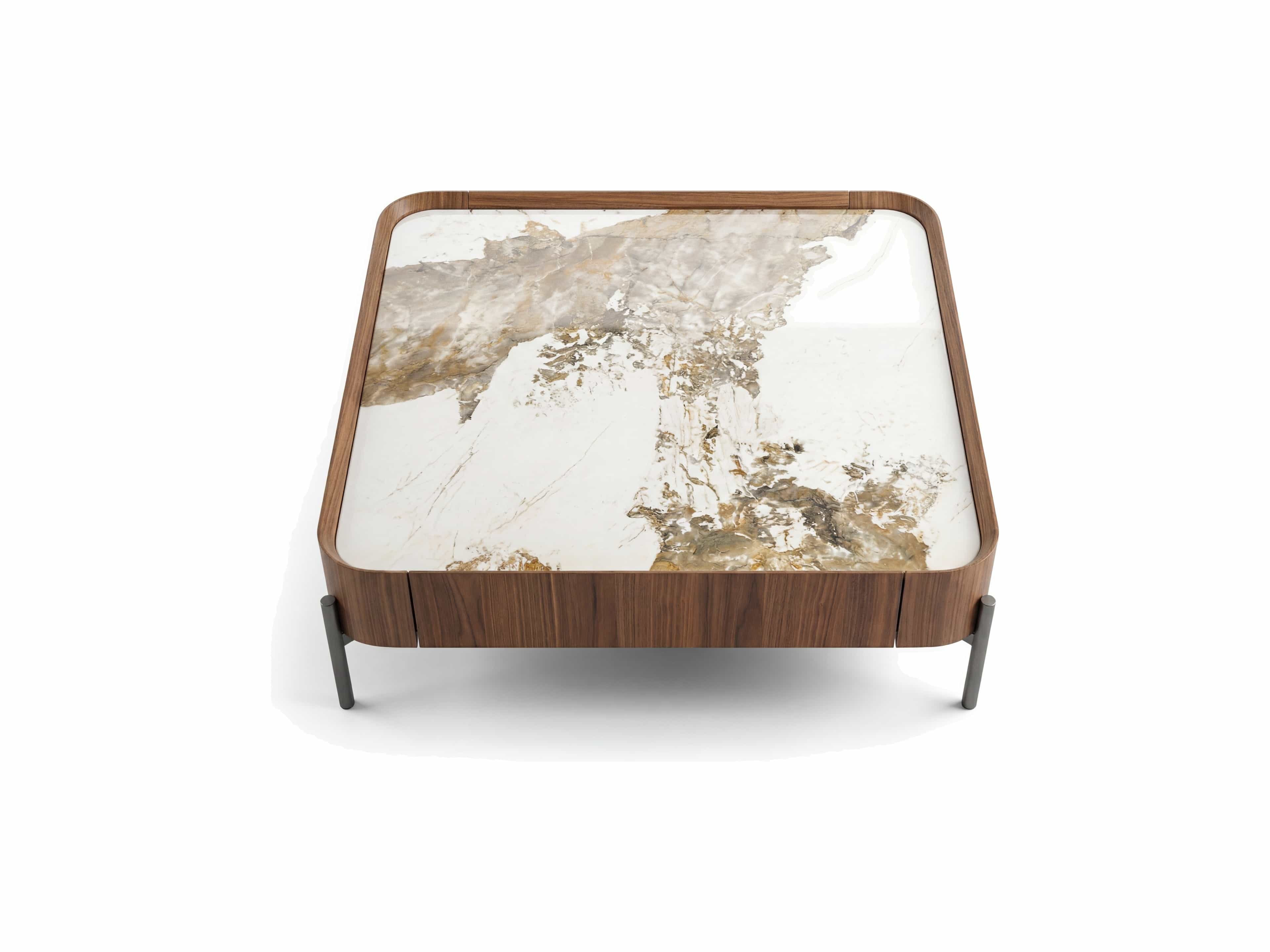 Couchtisch Plinto mit rechteckiger Marmorplatte, Holzrahmen in Nussbaumoptik und Metallbeinen