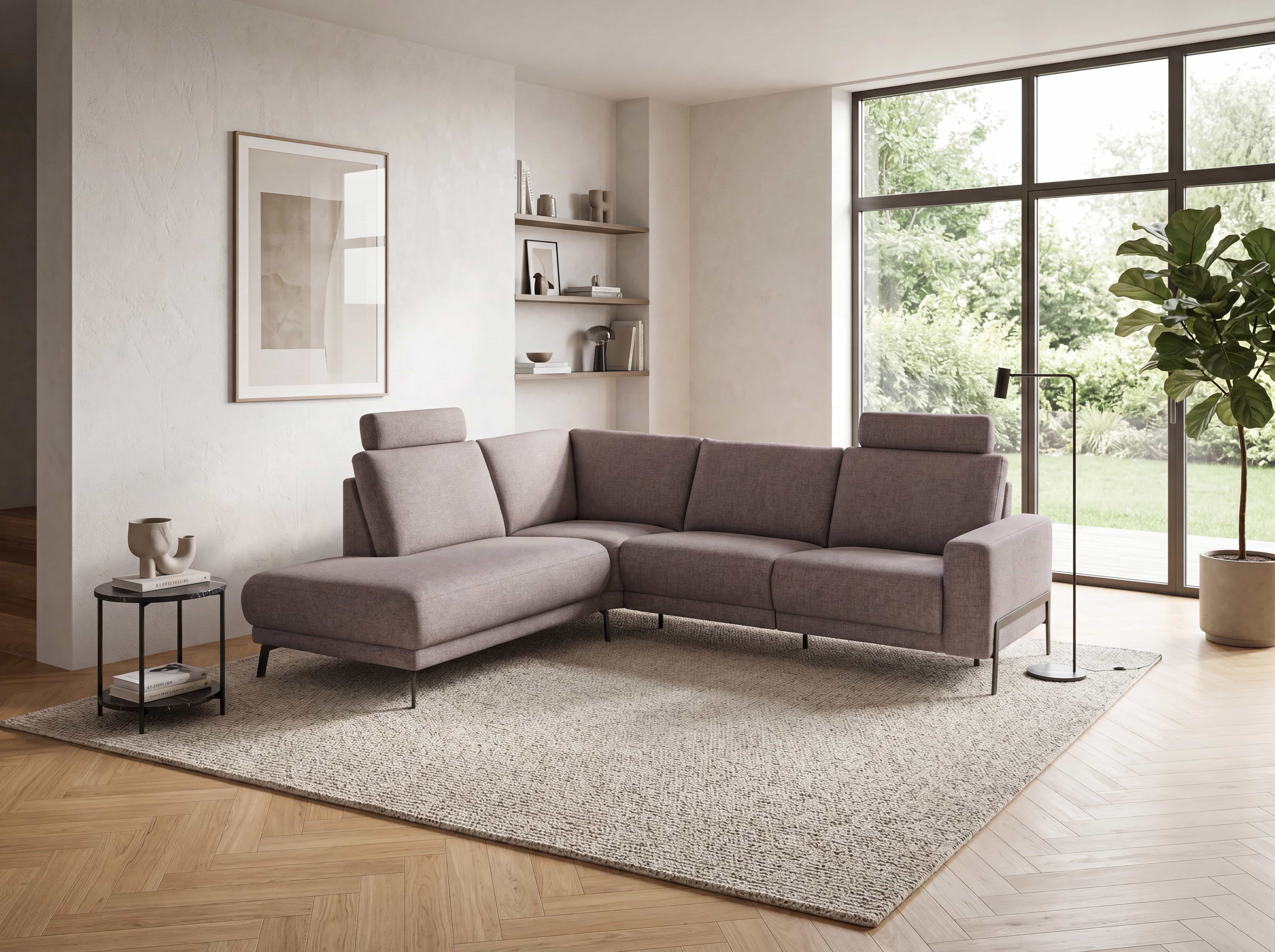 Ecksofa Cheb – grauer Bezug, L-Form, mit verstellbaren Kopfstützen und schwarzen Metallfüßen