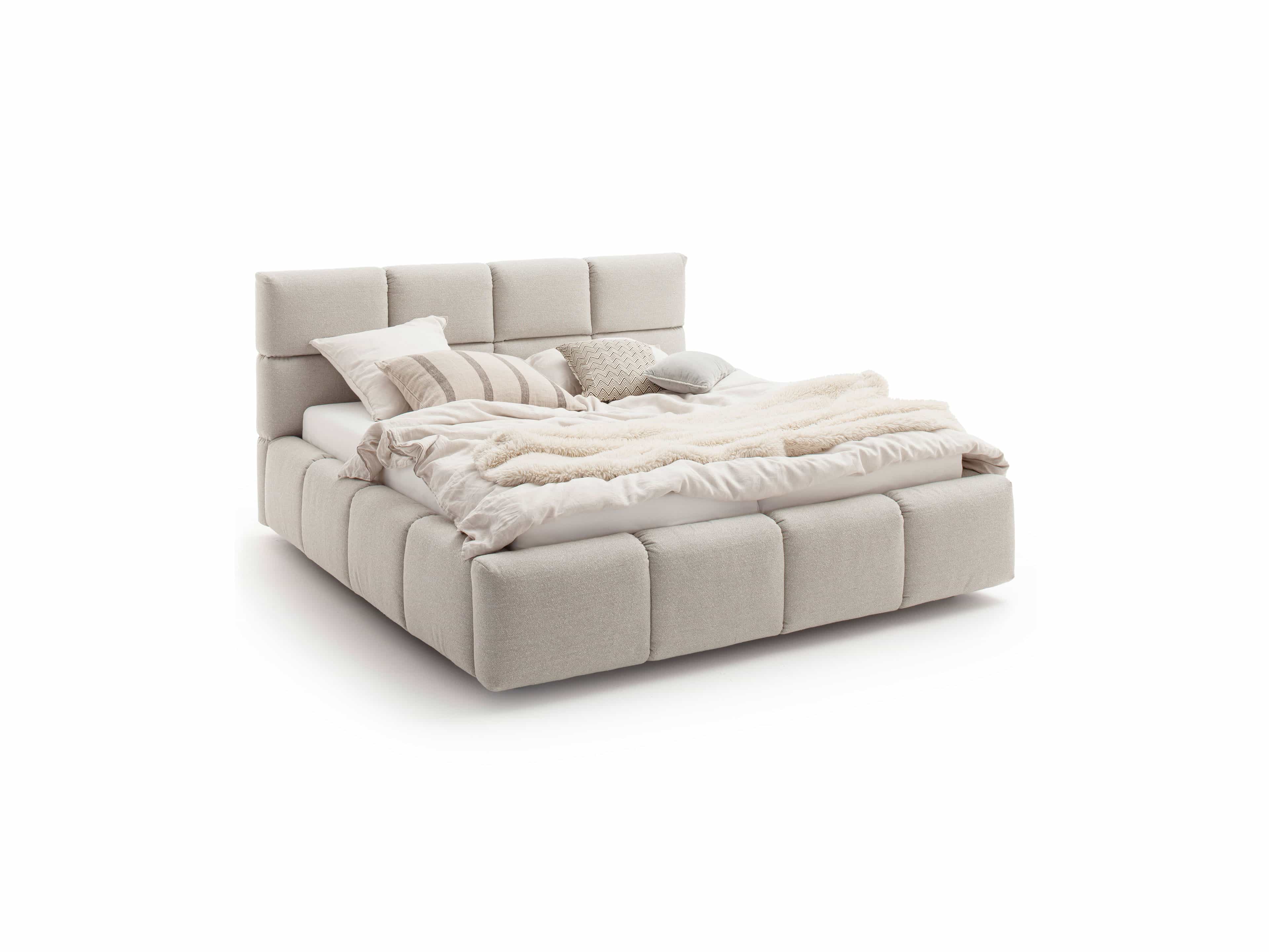 Polsterbett Cube in Beige mit gepolstertem Kopfteil und umlaufender Strukturpolsterung